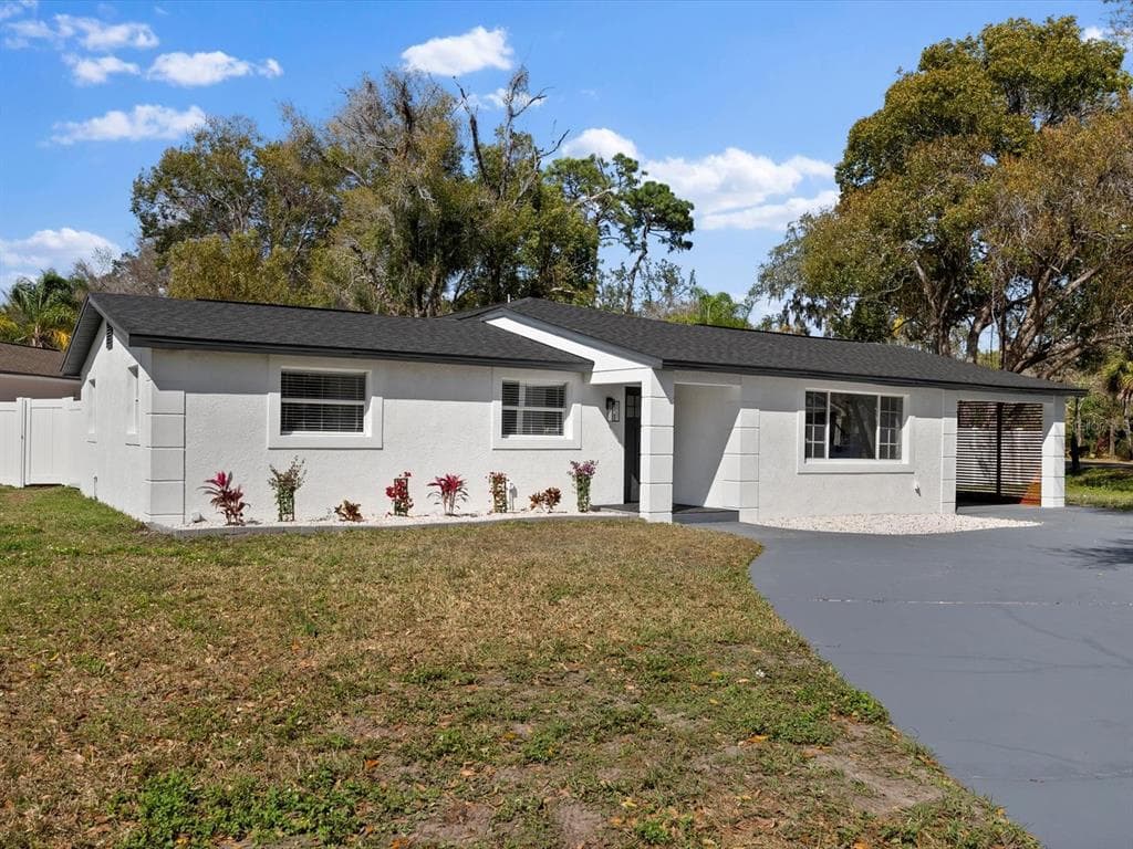 4001 HUDSON TERRACE TAMPA, FL 33618