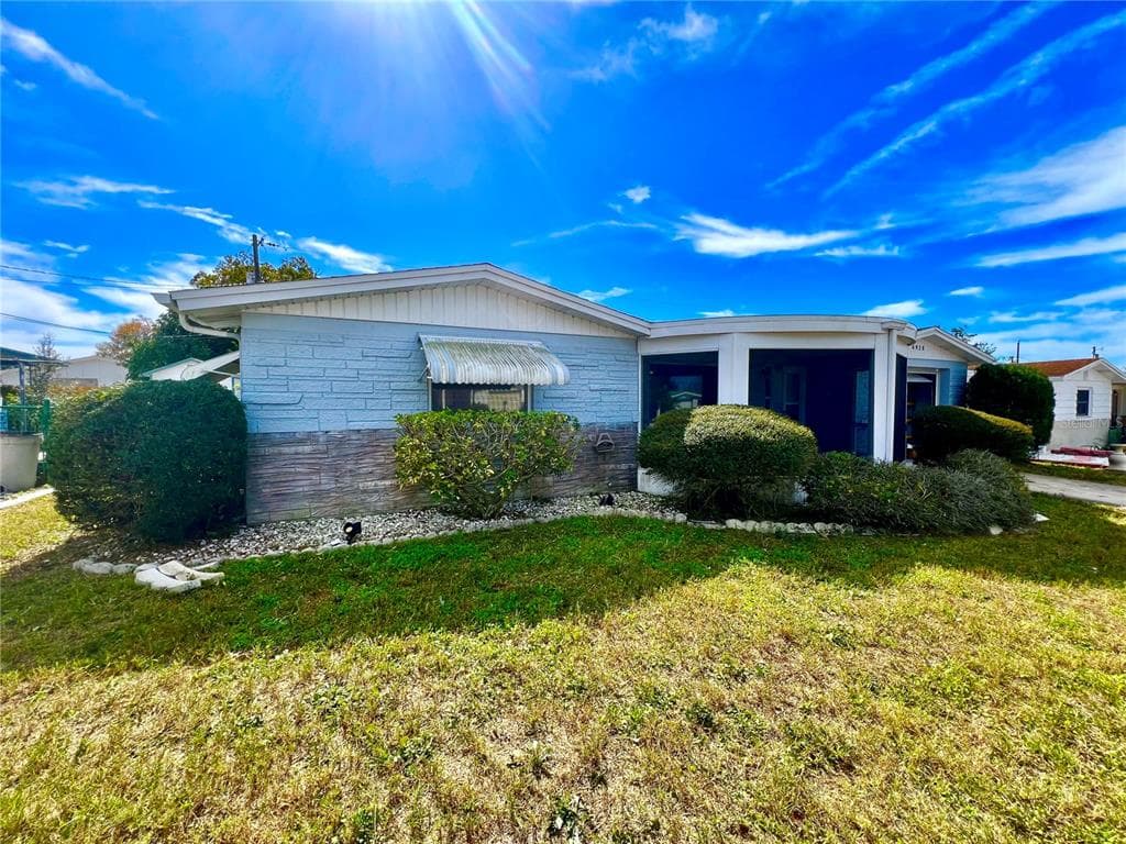 4928 MIRAGE AVENUE HOLIDAY, FL 34690