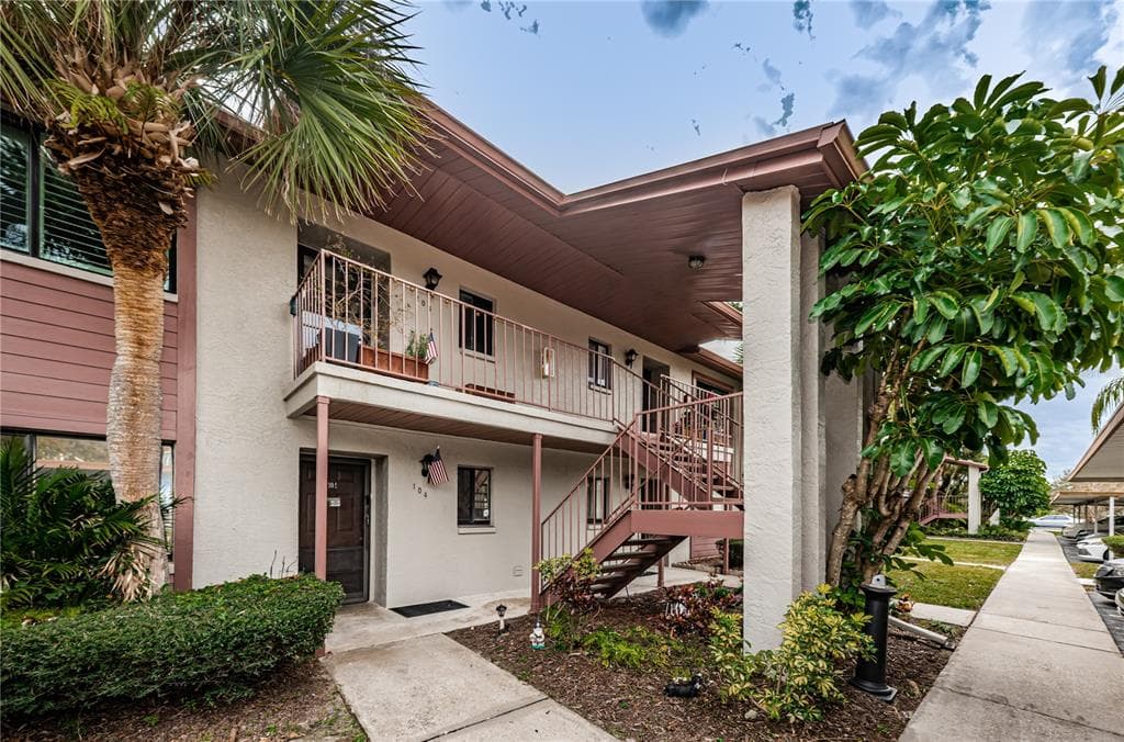 731 83RD AVENUE N UNIT 204 ST PETERSBURG, FL 33702