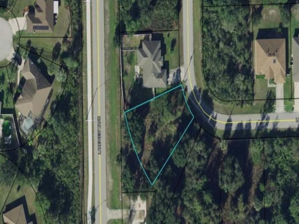 37 LANCELOT DRIVE PALM COAST, FL 32137