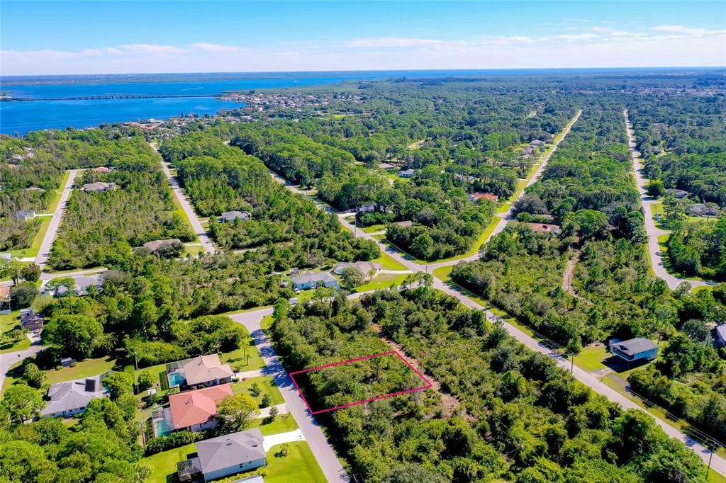 13081 PROCTOR AVENUE PORT CHARLOTTE, FL 33981