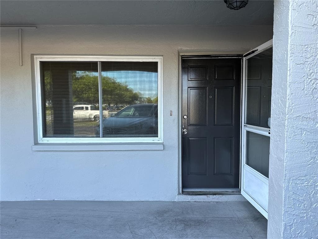 6044 22ND AVENUE N UNIT 4 ST PETERSBURG, FL 33710