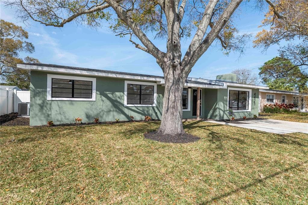 4421 W FAIRVIEW HEIGHTS