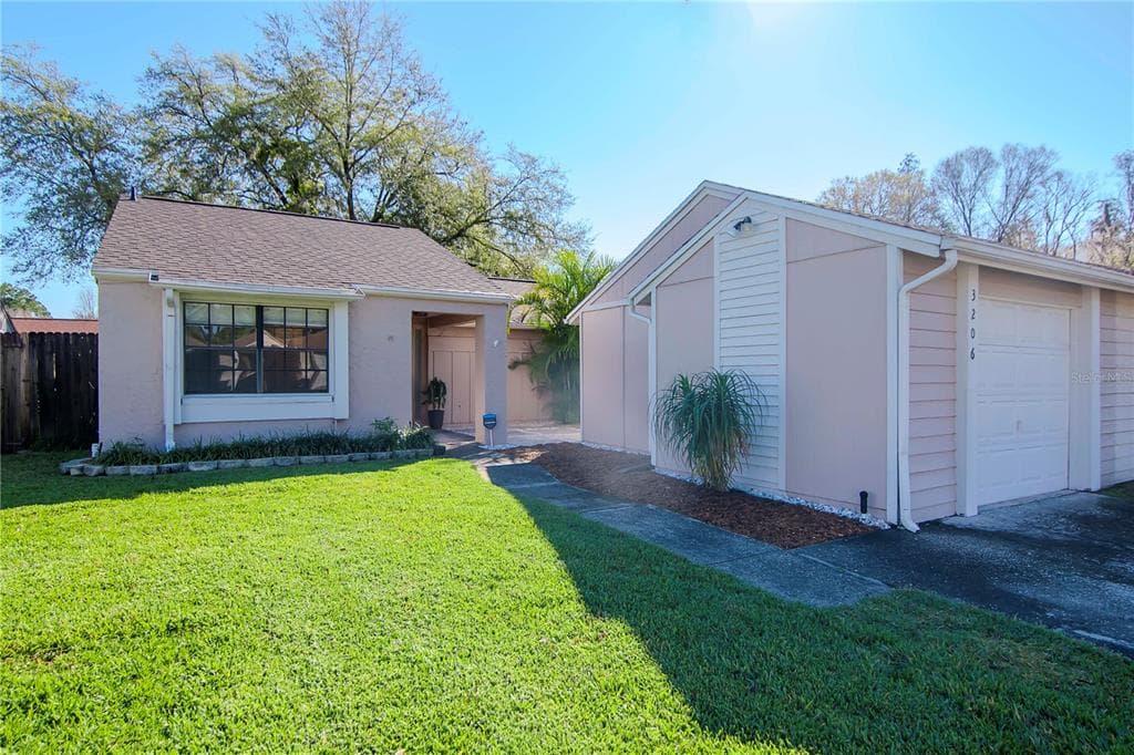 3206 RUSSETT DRIVE