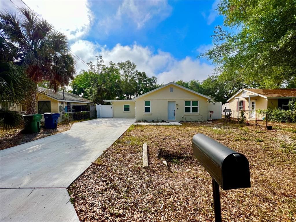 3720 W ELROD AVENUE TAMPA, FL 33611