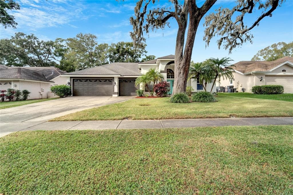 2926 STARMOUNT DRIVE VALRICO, FL 33596