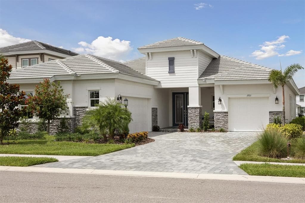17721 ROOST PLACE LAKEWOOD RANCH, FL 34211