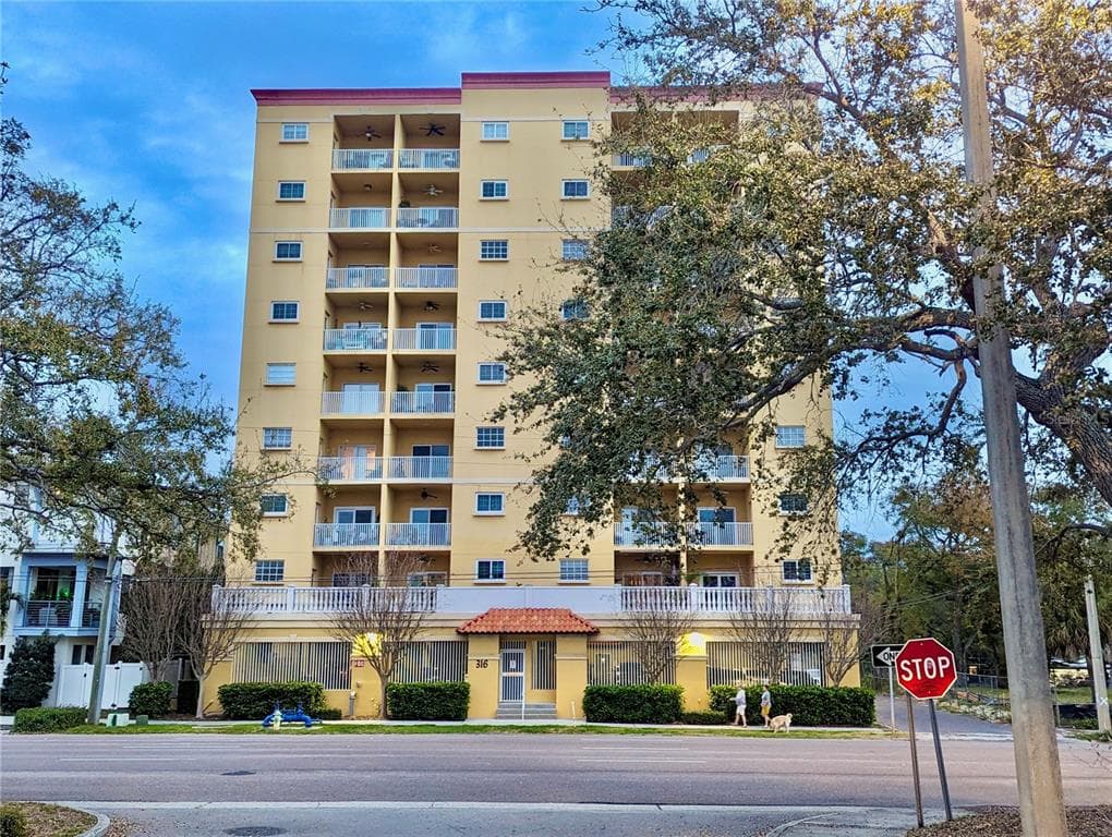 316 8TH STREET S UNIT 601 ST PETERSBURG, FL 33701