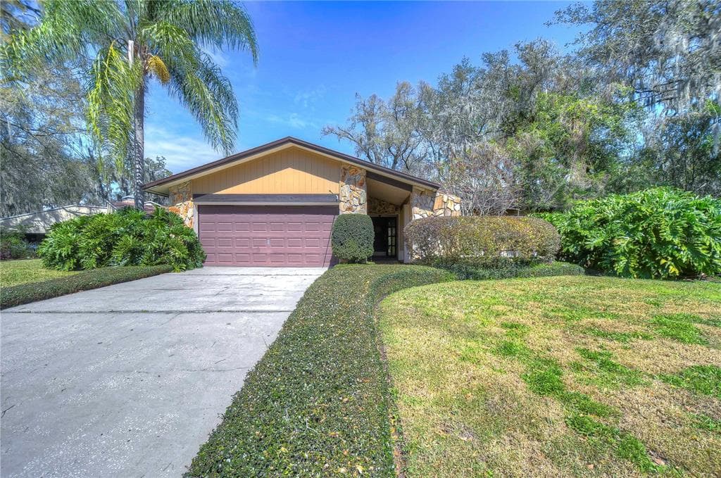 3010 WILTON LANE VALRICO, FL 33596