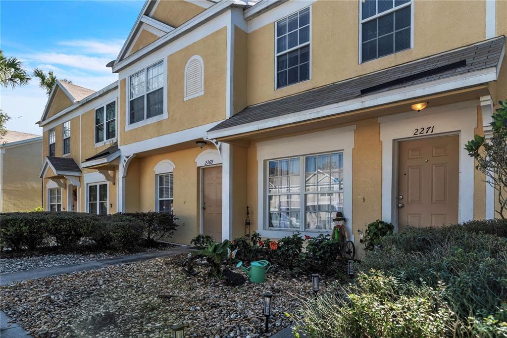 2271 LAKE WOODBERRY CIRCLE BRANDON, FL 33510