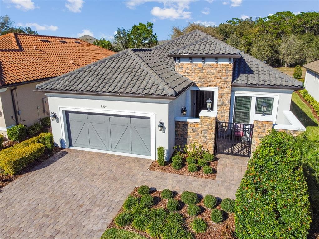 8514 GRAND ALBERATO ROAD TAMPA, FL 33647