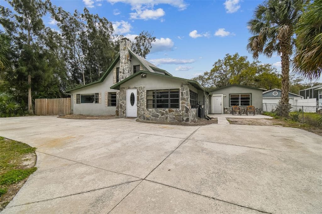 18931 ARIPEKA ROAD HUDSON, FL 34667