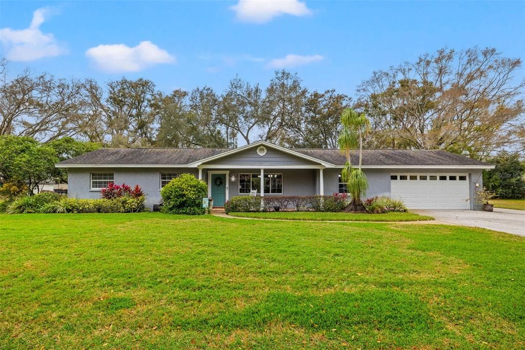 15810 WALDEN AVENUE TAMPA, FL 33618