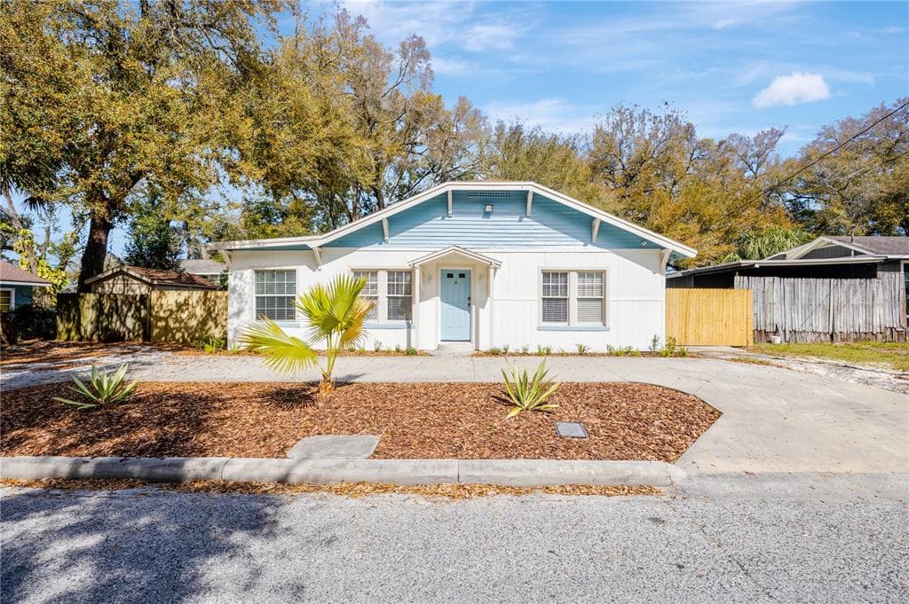 808 E BROAD STREET TAMPA, FL 33604