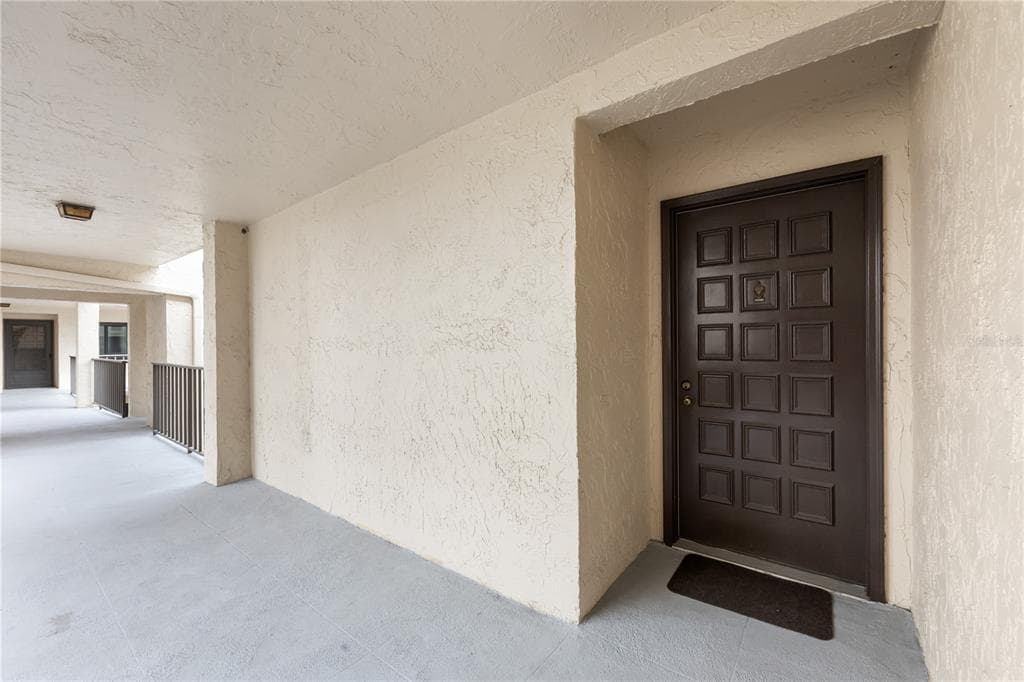 2211 BELLEAIR ROAD UNIT D5 CLEARWATER, FL 33764