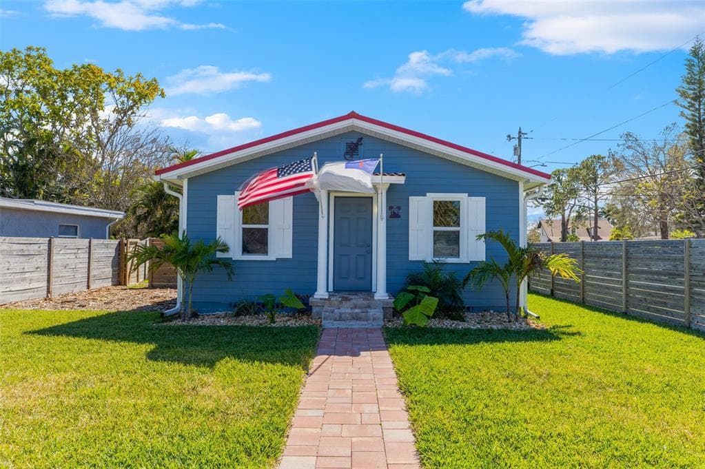 144 83RD AVENUE N ST PETERSBURG, FL 33702