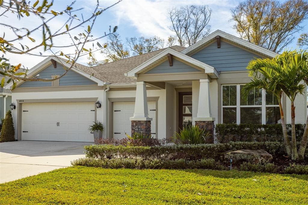 4914 LAKESHORE OAKS COURT TAMPA, FL 33624
