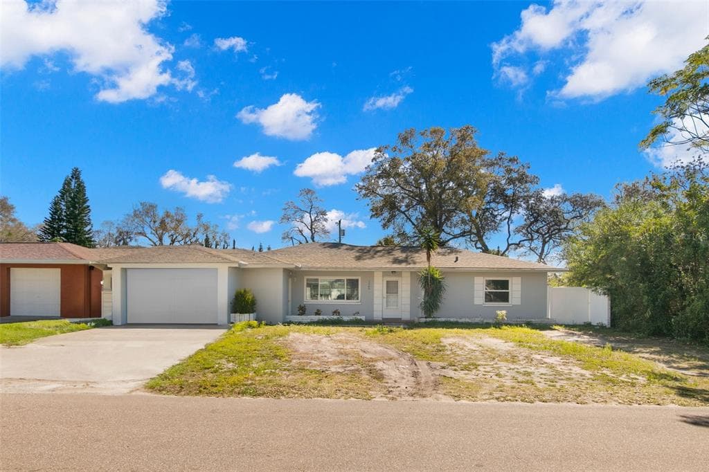 1569 LEVERN STREET CLEARWATER, FL 33755