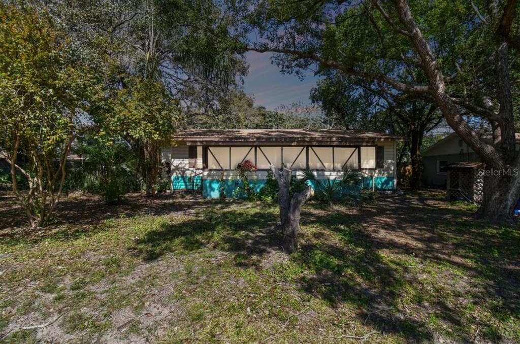 302 E 121ST AVENUE TAMPA, FL 33612