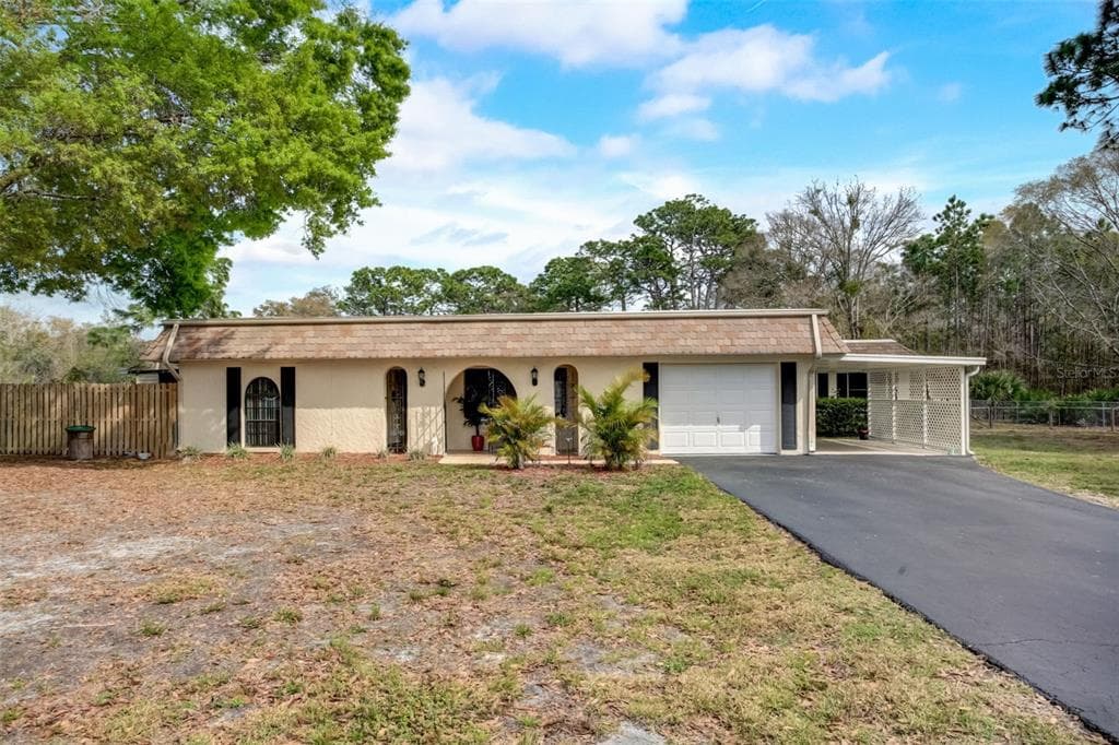 7261 RED OAK LOOP