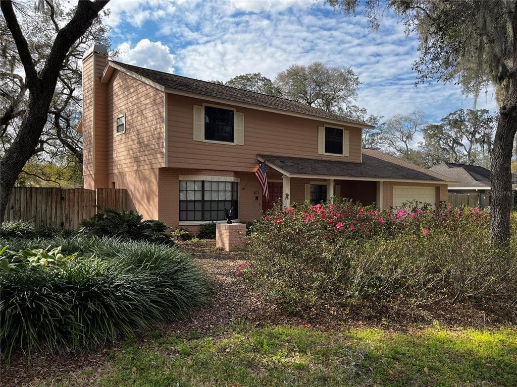 102 BESSEMER CIRCLE BRANDON, FL 33511