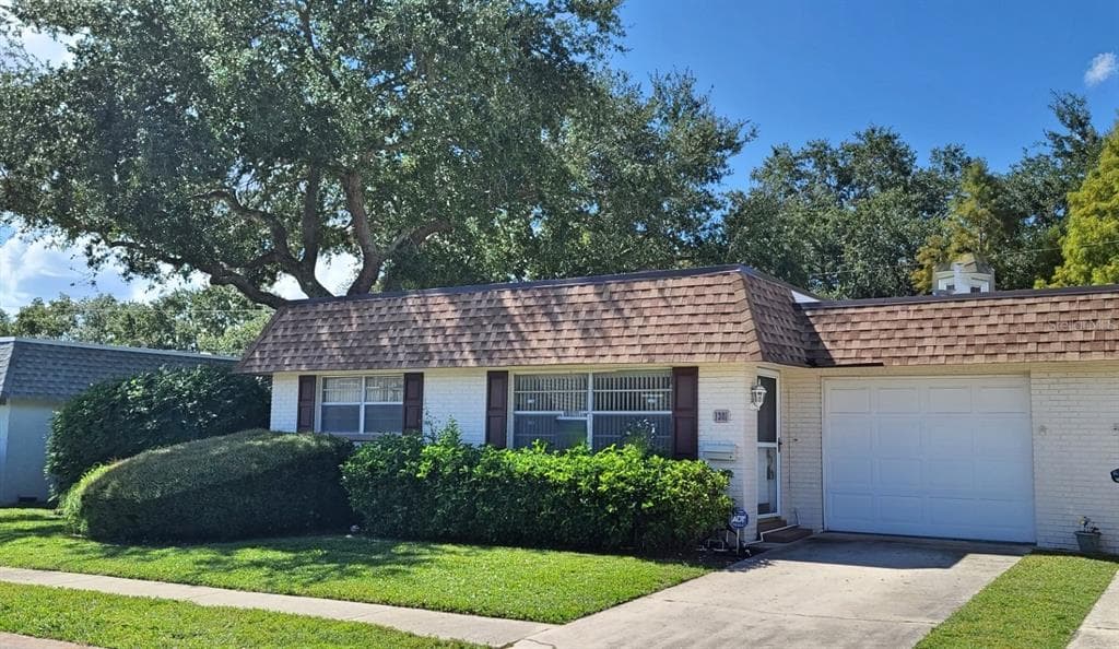 1301 CARA DRIVE LARGO, FL 33771