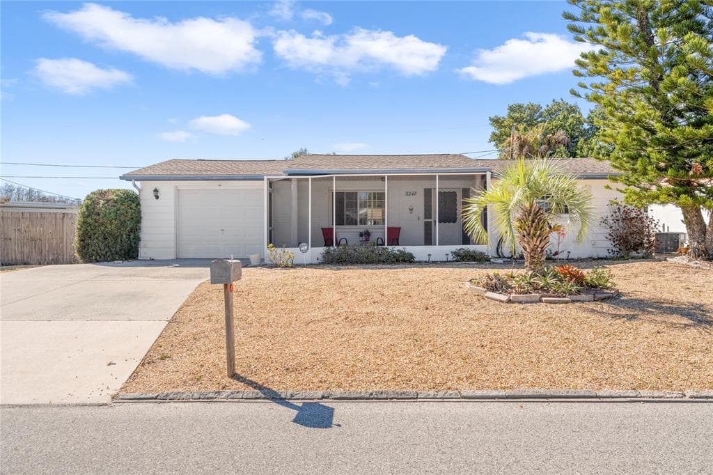 3247 KIMBERLY OAKS DRIVE HOLIDAY, FL 34691
