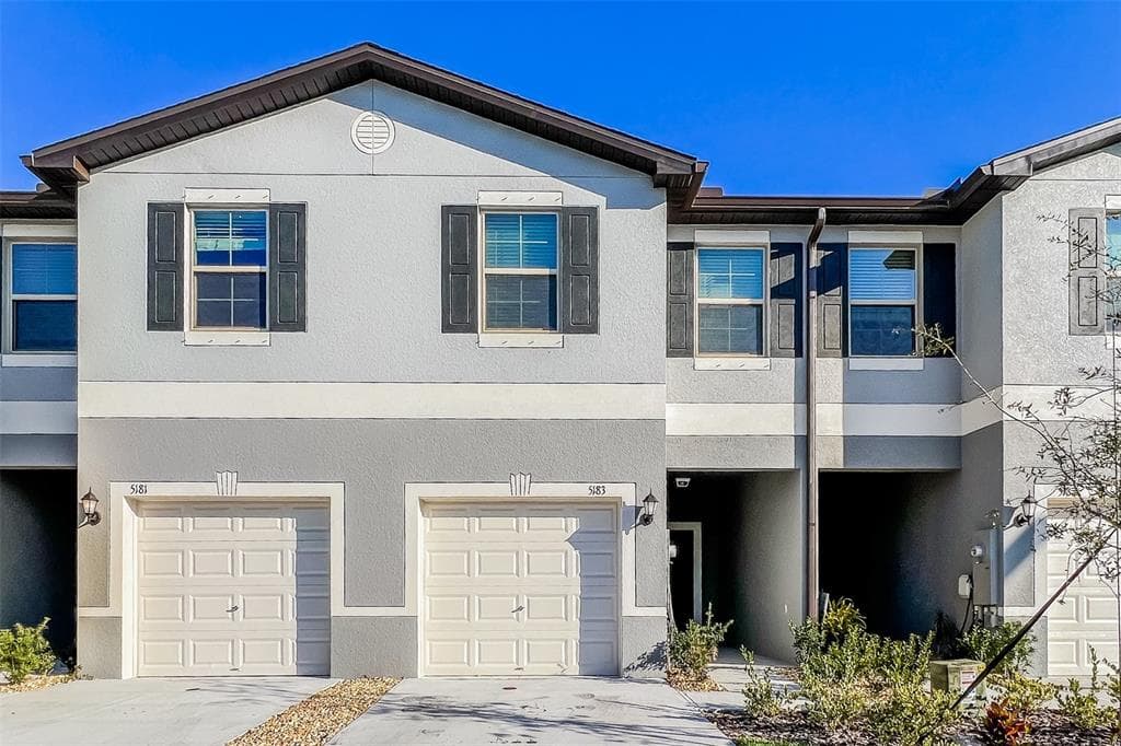 5183 FORUM BOULEVARD HOLIDAY, FL 34690