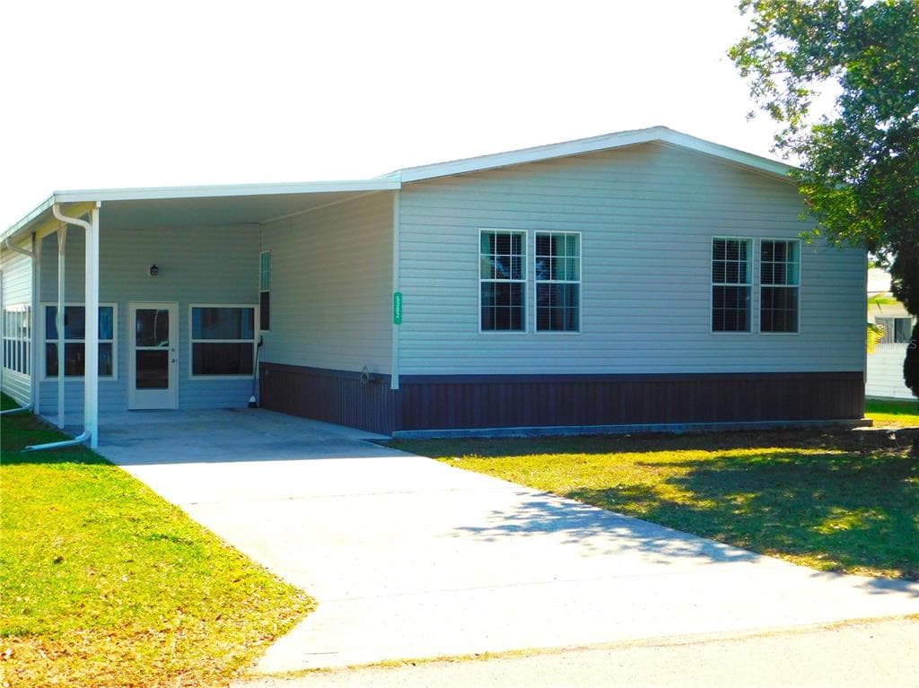 5302 MOHAWK STREET ZEPHYRHILLS, FL 33542