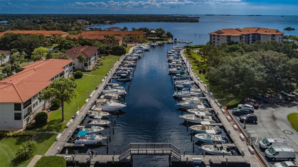 1800 MARINER DRIVE UNIT 6 TARPON SPRINGS, FL 34689