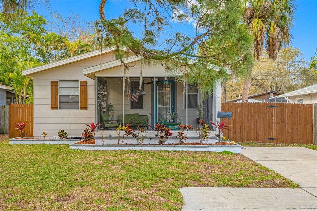 1753 MARYLAND AVENUE NE ST PETERSBURG, FL 33703