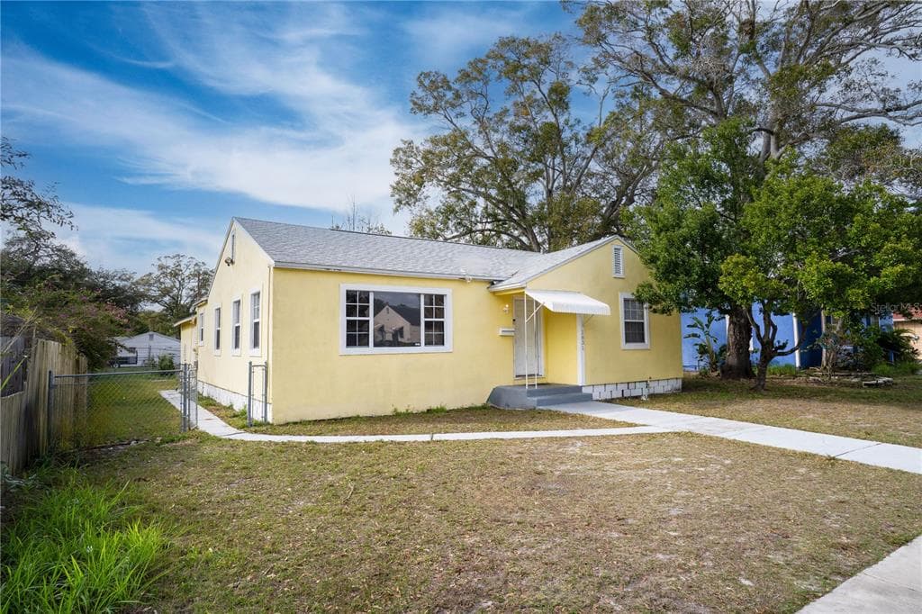 1831 29TH STREET S ST PETERSBURG, FL 33712