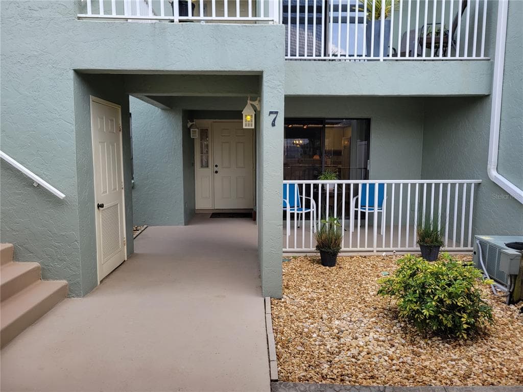 1408 SAN CRISTOBAL AVENUE UNIT 7 PUNTA GORDA, FL 33983