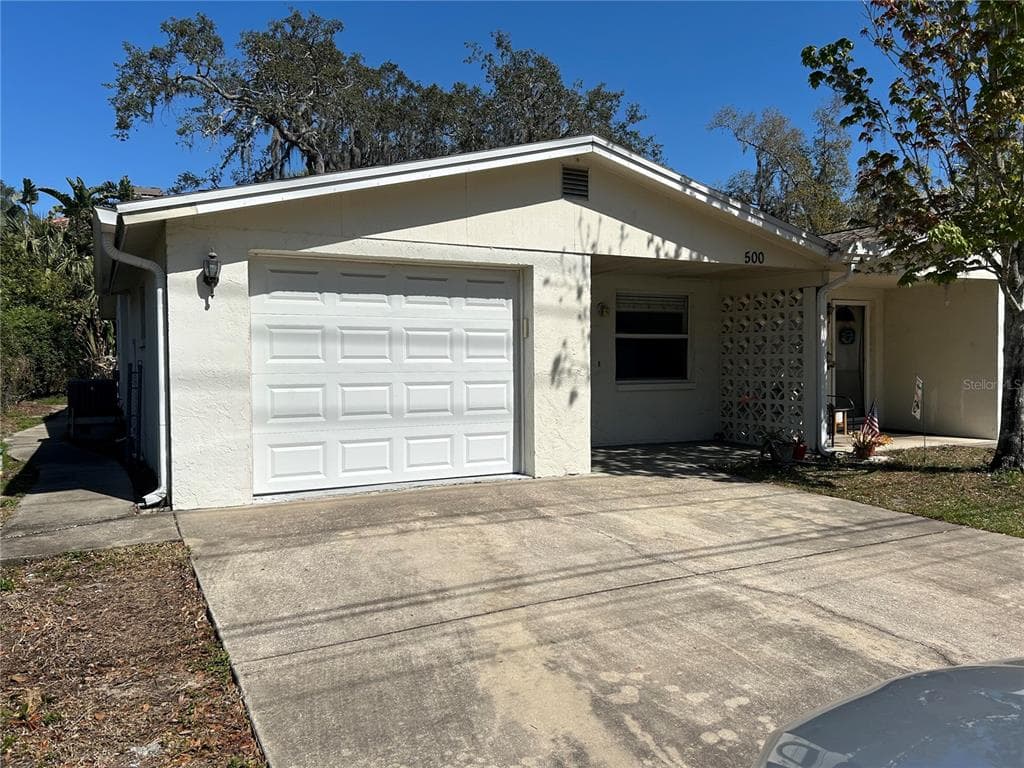500 MERES BOULEVARD UNIT A TARPON SPRINGS, FL 34689