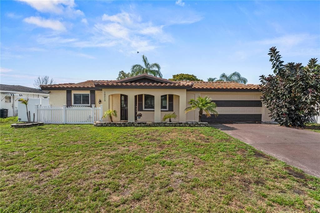 10215 REGENCY PARK BOULEVARD PORT RICHEY, FL 34668