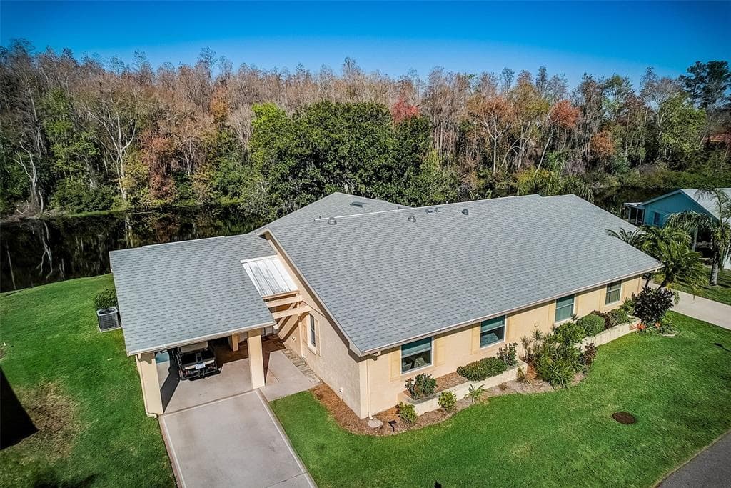 2323 GLENMORE CIRCLE UNIT 313 SUN CITY CENTER, FL 33573