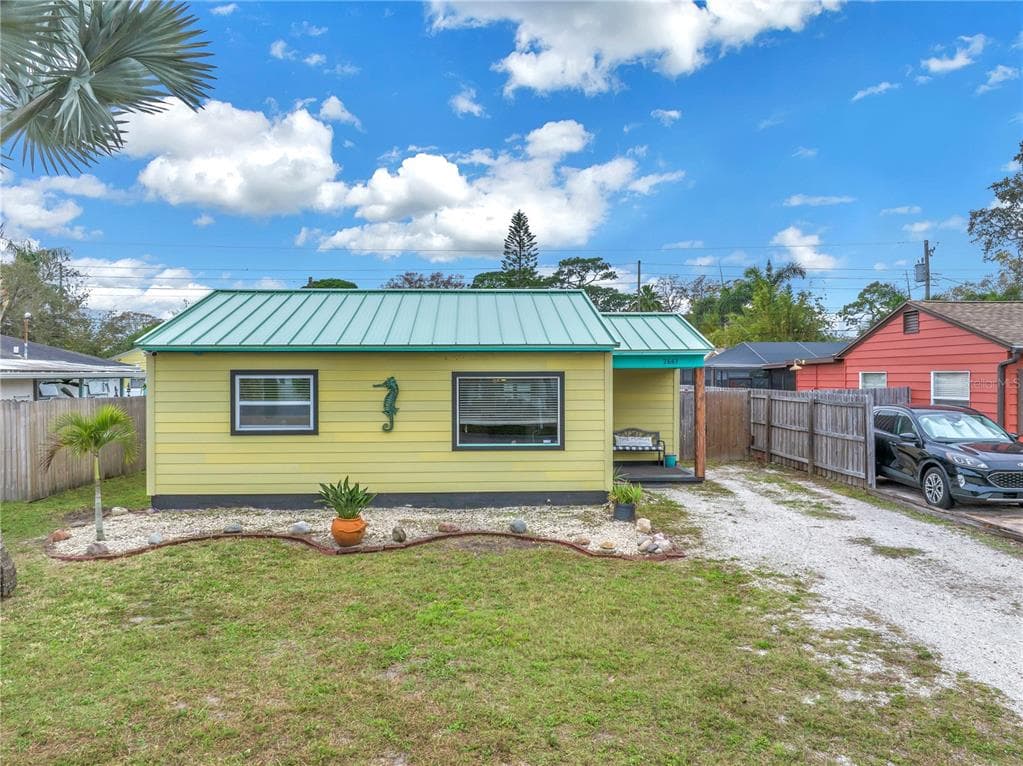 2661 MIRIAM STREET S GULFPORT, FL 33711