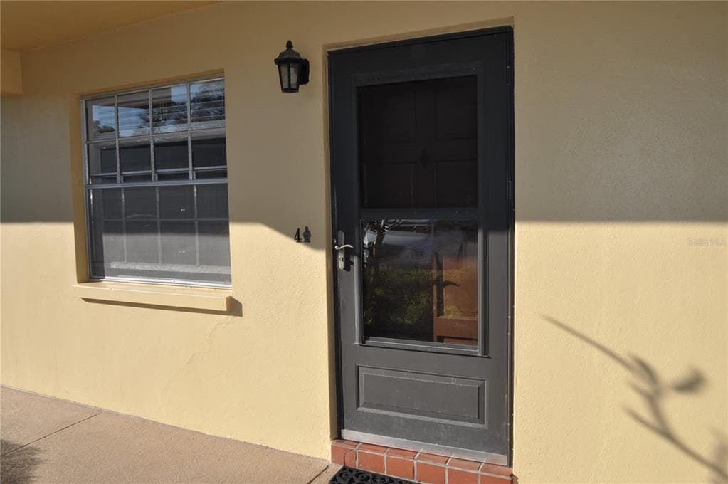 1845 S HIGHLAND AVENUE UNIT 4 CLEARWATER, FL 33756