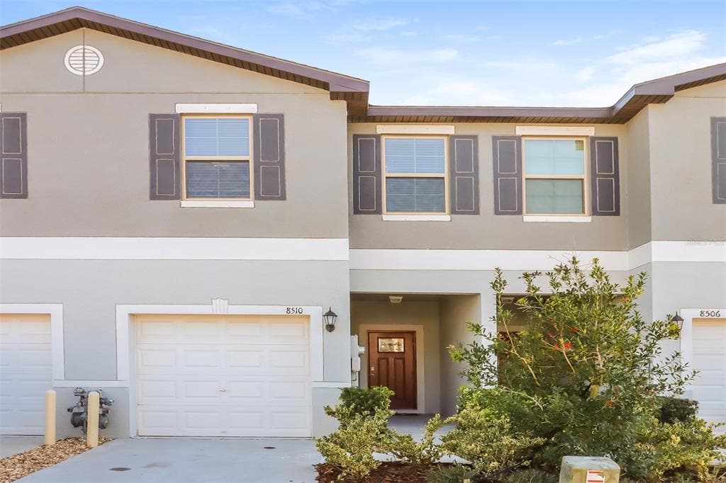 8510 DRUID OAKS LANE NEW PORT RICHEY, FL 34655