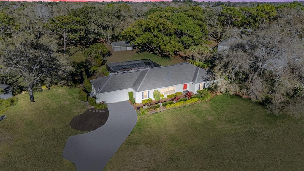 2142 PADDOCK CIRCLE DUNEDIN, FL 34698