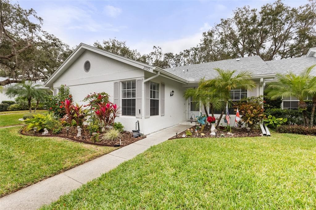 2925 FEATHERSTONE DR UNIT 2925 HOLIDAY, FL 34691