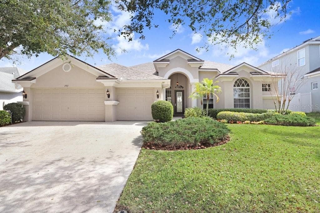 1911 RAVEN MANOR DRIVE DOVER, FL 33527