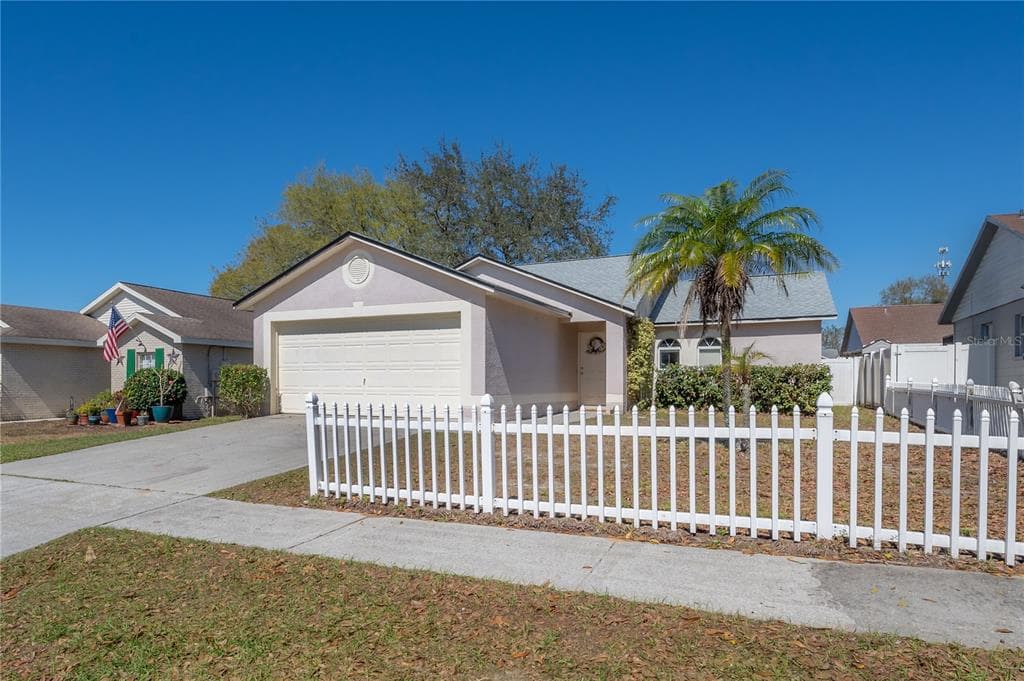 2110 INTERVISTA LANE VALRICO, FL 33594