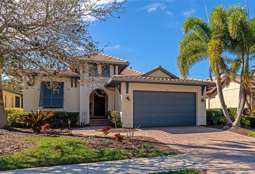 922 PRESERVATION STREET BRADENTON, FL 34208