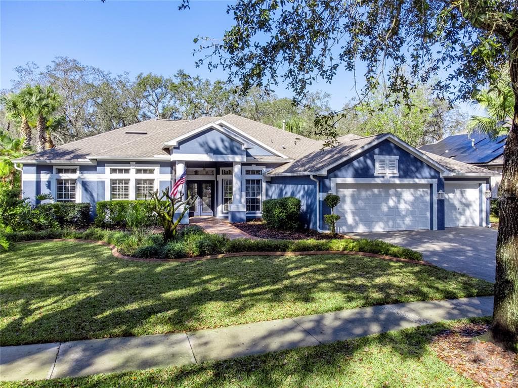 5722 EAGLEMOUNT CIRCLE LITHIA, FL 33547