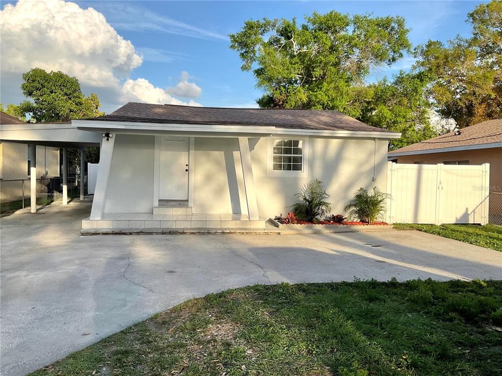 7005 N THATCHER AVENUE TAMPA, FL 33614