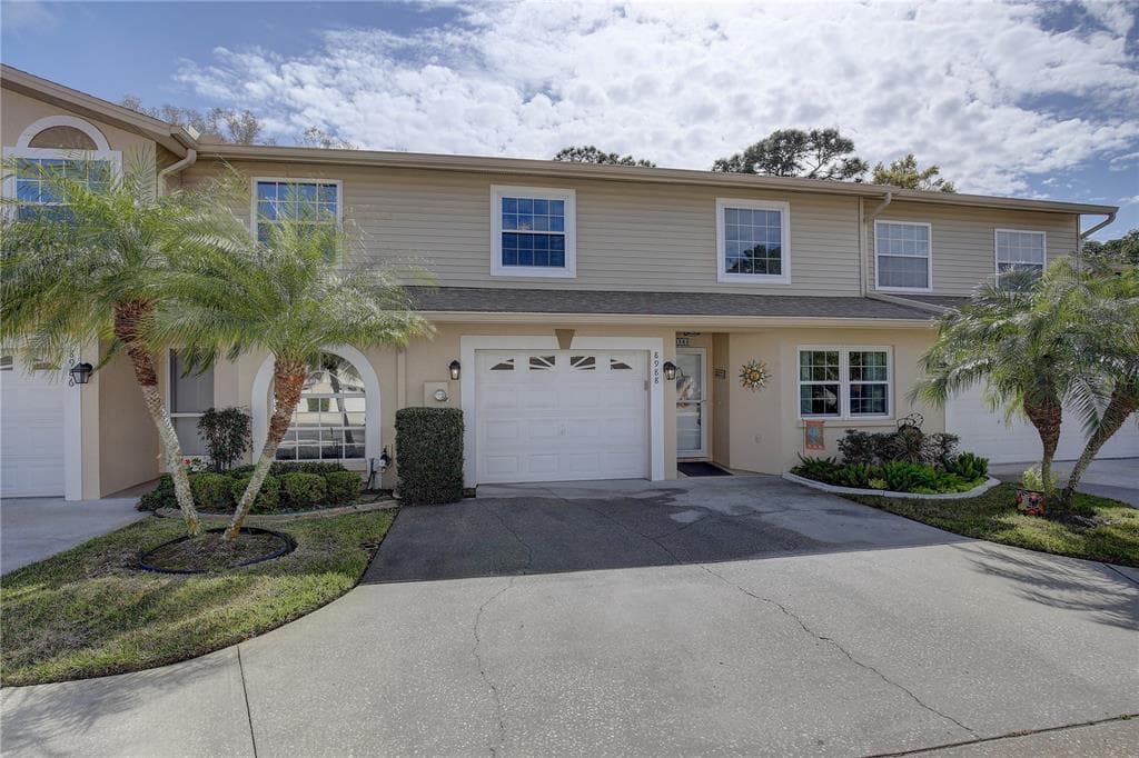 8988 ANTIGUA DRIVE SEMINOLE, FL 33777