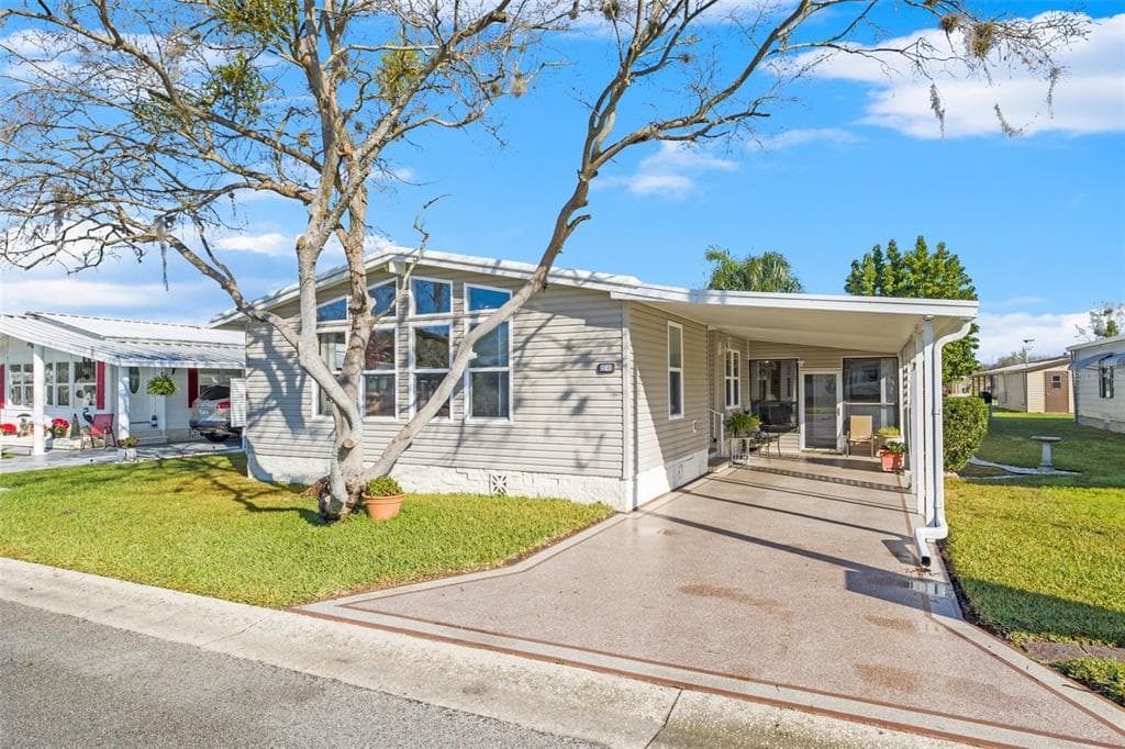 35145 COLONY HILLS DRIVE ZEPHYRHILLS, FL 33541