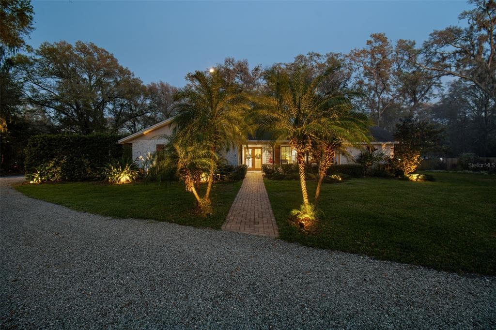 3112 LITTLE ROAD VALRICO, FL 33596