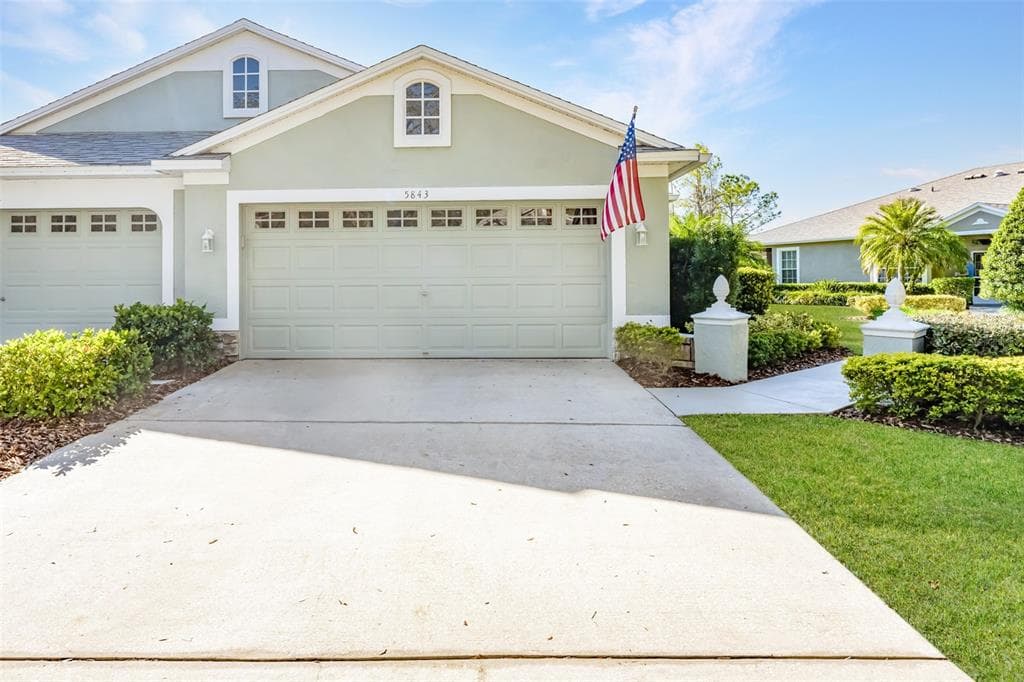 5843 HERONPARK PLACE LITHIA, FL 33547
